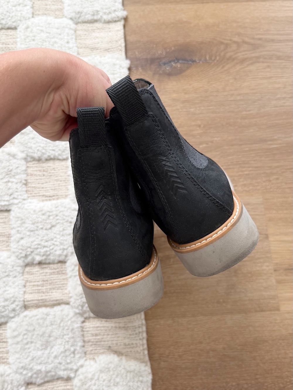 Kodiak Chelsea Boot in Black - Picture 6 of 8